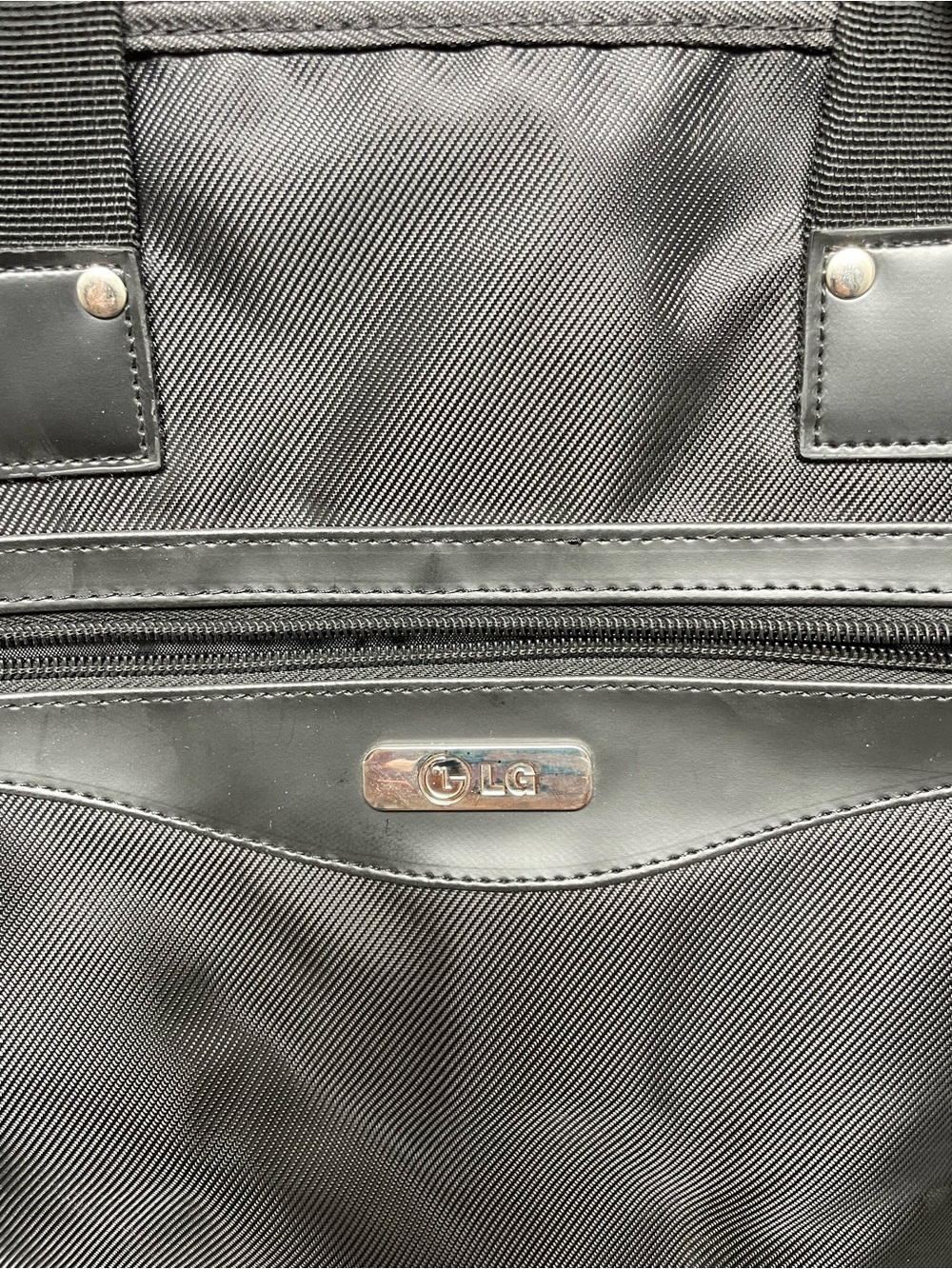 LG Black Laptop Briefcase Bag with Front Zip Pocket - Picture 2 of 11